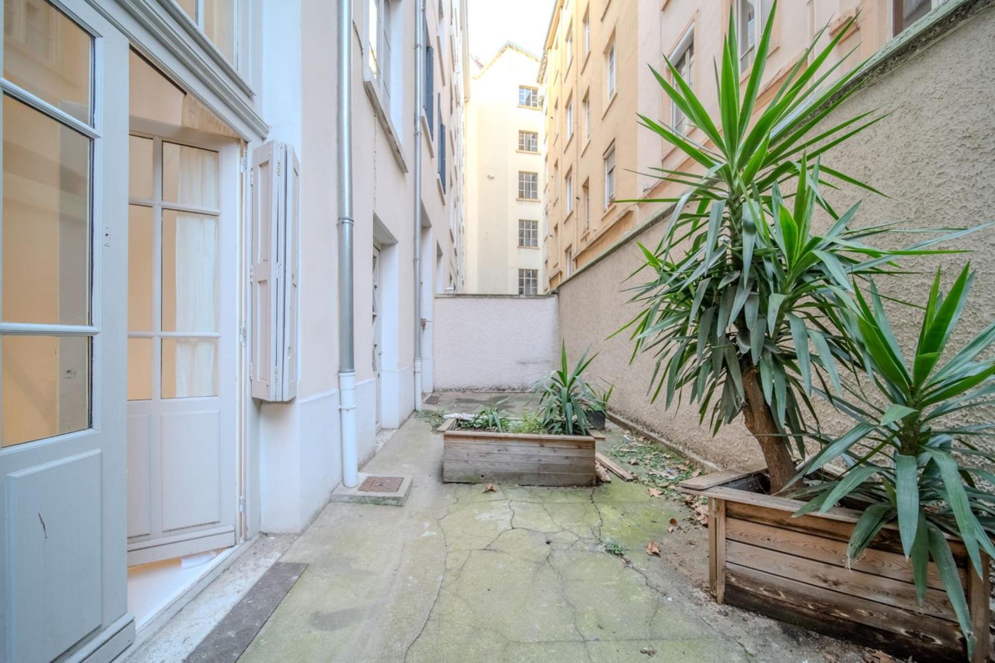 Charming Renovated Pied-A-Terre Saxe Gambetta Apartment ลียง ภายนอก รูปภาพ